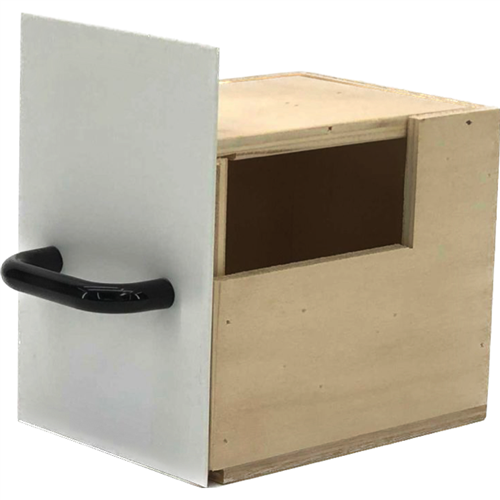 Nest JH tropen voor JH-opening (links)