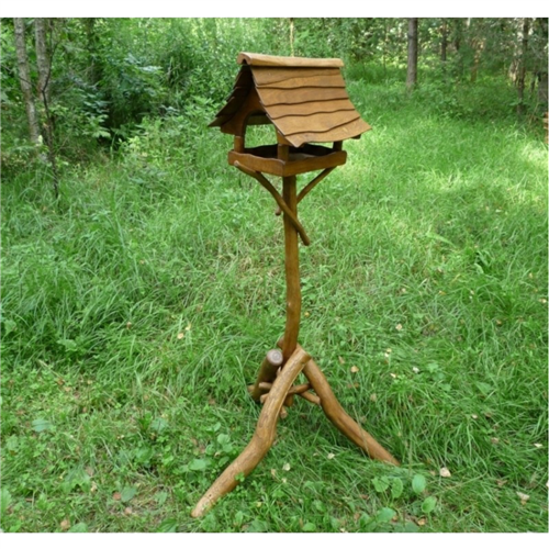 Voederhuisje voor vogels op een statief, klein